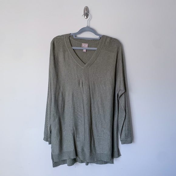 Chico's Olive Green V Neck Tunic Sweater - Picture 1 of 5